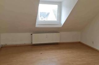 Wohnung kaufen in 47058 Duissern, Dachgeschosswohnung in Duisburg-Duissern