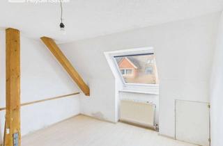 Wohnung kaufen in 86356 Neusäß, Großzügige 3-Zimmer-Wohnung mit Ausbaupotenzial in Neusäß-Hammel