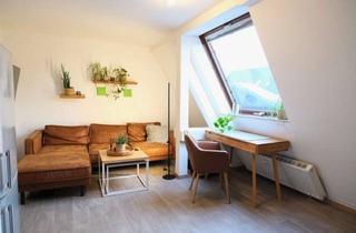 Wohnung kaufen in 40223 Bilk, Exklusive 2-Zimmer- Dachgeschosswohnung in zentraler Lage von Düsseldorf- Bilk! Frei ab 01.03.2026!