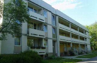 Wohnung mieten in Striegauer Str. 21, 90473 Langwasser, TOP mit neuem Bad!