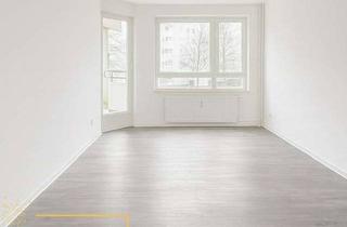 Wohnung mieten in Thüringer Str. 38, 27749 Schafkoven/Donneresch, Helle 4-Zimmer-Wohnung mit Balkon, Aufzug & separatem WC