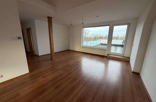 Wohnung mieten in Rottbruch Str. 103, 44625 Holsterhausen, große Wohnung mit Dachterrasse in der 3. Etage *frisch gestrichen*