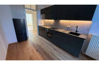 Wohnung mieten in Weststraße 62, 09112 Kaßberg, Alles NEU im 2. OG - zzgl. EBK *** - Parkett - Bad mit großer Dusche !