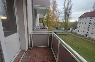 Wohnung mieten in Arthur-Scheibner-Straße, 06217 Merseburg, Modern saniertes Wohnglück mit Balkon und Wannenbad – sofort verfügbar in Merseburg