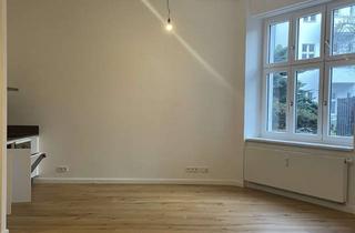 Wohnung mieten in Eichborndamm 98, 13403 Reinickendorf, Modernisierte 2 Zimmer Wohnung mit offener Wohnküche