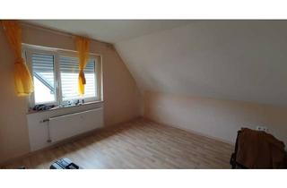 Wohnung mieten in Kirchbodenstraße, 35753 Greifenstein, Freundliche 4-Raum-Wohnung mit EBK und Balkon in Greifenstein-Ulm
