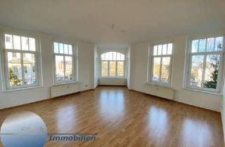 Wohnung mieten in Krähenhügelstr., 08525 Haselbrunn, Stark! Große und helle 3 Raum Wohnung in ruhiger Lage!