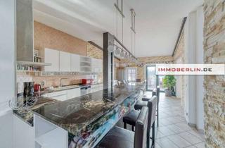 Haus kaufen in 17255 Wustrow, IMMOBERLIN.DE - Exquisites Haus am See in sehr naturverbundener Lage