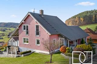 Einfamilienhaus kaufen in 95490 Mistelgau, Panoramablick ins Tal! Modernisiertes Einfamilienhaus mit traumhaftem Garten und Einliegerwohnung