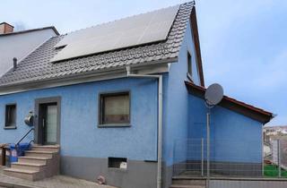 Haus kaufen in Trippstadter Straße xxx, 67691 Hochspeyer, Bezugsfertiges und instandgehaltenes EFH mit 2 Stellplätzen, Wintergarten und PV-Anlage
