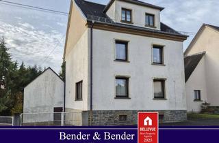 Haus kaufen in 56587 Straßenhaus, Geräumiges Wohnhaus mit kleinem Nebengebäude in Straßenhaus zu verkaufen!