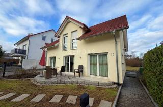 Haus mieten in 70563 Vaihingen, Single-Family Home in Stuttgart-Vaihingen | Garden | Wallbox | KfW-70 | Available 2026