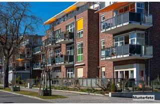 Anlageobjekt in Lachener Weg xx, 67454 Haßloch, Kapitalanlage + Dreifamilienhaus mit Garage in ruhiger Lage +