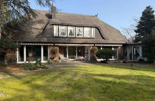 Villa kaufen in 30938 Burgwedel, Großburgwedel: Repräsentative Landhausvilla auf großem Grundstück