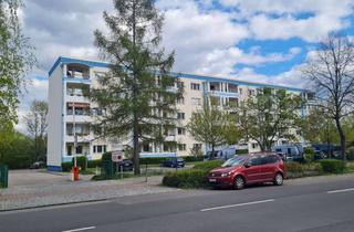 Wohnung kaufen in Oberfeldstraße 140C, 12683 Biesdorf, 3 Zimmer Wohnung mit Balkon, Erstbezug nach Sanierung in Berlin-Biesdorf