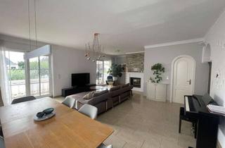 Wohnung mieten in 65428 Rüsselsheim, Exklusive 3,5-Zimmer-Etagenwohnung mit Kamin, Balkon & zwei Bädern in exponierter Rüsselsheimer Lage