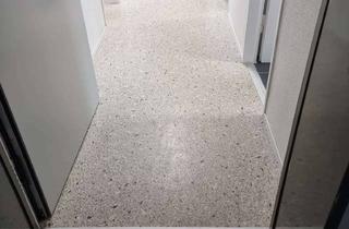 Wohnung mieten in Lameystrasse, 76185 Mühlburg, WG Zimmer 21qm in K'he am Entenfang, perfekt für Berufstätige oder Studenten, super Bahn Anbindung