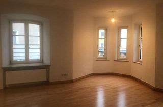 Wohnung mieten in Kaiserstraße 15, 83022 Innenstadt, Helle 2-Zimmer Senioren-Wohnung in Rosenheim Innenstadt mit Aufzug