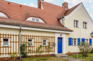 Haus kaufen in Am Brunnen 14, 13509 Tegel, Familienglück: Traumhaftes und charmantes Reihenmittelhaus mit Garten für die kleine Familie