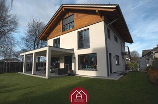 Haus kaufen in 83052 Bruckmühl, Luxus im Grünen: Exklusives Zweifamilienhaus mit außergewöhnlicher Ausstattung