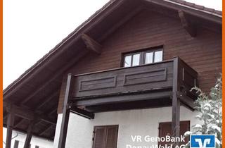 Wohnung kaufen in 94556 Neuschönau, Wohnen wo Andere Urlaub machen - 2 Zimmer DG-Ferienwohnung mit Balkon in Neuschönau