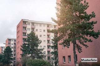 Wohnung kaufen in 22145 Hamburg, 2-Zimmer-Wohnung mit Balkon in ruhiger Wohnstraße