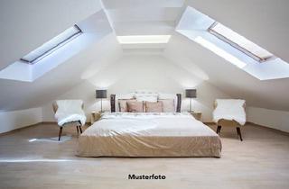 Wohnung kaufen in 93077 Bad Abbach, Gemütliche, helle 2-Zimmer-Dachgeschosswohnung in angenehmer Lage