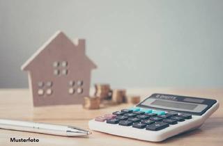 Garagen kaufen in 14612 Falkensee, Grundstück mit Mehrzweckgebäude und Geräteschuppen