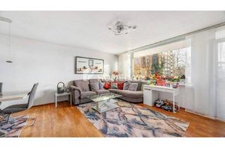 Wohnung kaufen in 50170 Kerpen, Kerpen - Großzügige 3-Zimmer-Wohnung mit 2 Loggien und Weitblick ins Grün in Kerpen Sindorf