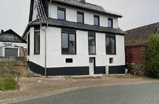 Einfamilienhaus kaufen in 35232 Dautphetal, Dautphetal - Exklusives Einfamilienhaus
