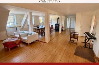 Wohnung kaufen in 31515 Wunstorf, Wunstorf - 31515 Steinhude - Gemütliche Dachgeschosswohnung im Doktorhus Steinhude