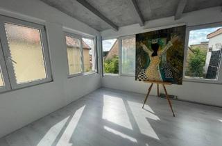 Haus kaufen in 91717 Wassertrüdingen, Wassertrüdingen - Charmantes Haus (2 Wohnungen)im Zentrum. PROVISIONSFREI!!