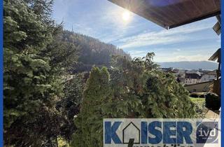 Wohnung kaufen in 79761 Waldshut-Tiengen, Waldshut-Tiengen - Frisch sanierte Wohnung mit Ausblick und stadtnaher Lage