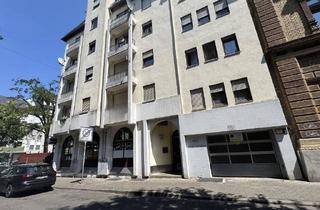 Wohnung kaufen in 65185 Wiesbaden, Wiesbaden - 2-Zimmer Wohnung mit 3 Balkonen in guter City-Lage