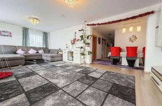 Wohnung kaufen in 78054 Villingen-Schwenningen, Gepflegte 3,5-Zimmer-Wohnung mit Südbalkon / Moderne Einbauküche /TG-Stellplatz