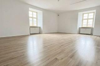 Wohnung mieten in 96215 Lichtenfels, großzügige 4 Zimmer Wohnung mit Terrasse und Garage