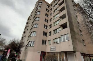 Wohnung mieten in Friedenfelser Str. 15, 12279 Marienfelde, 3- Zimmerwohnung mit Balkon und Einbauküche zu vermieten