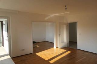Wohnung mieten in Kirchweg 130-160, 28201 Huckelriede, Helle 4,5-Zimmer Wohnung im 2. OG mit Balkon in grüner Umgebung am Rande der Neustadt