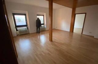 Wohnung mieten in Ispringer Straße, 75177 Nordstadt, Helle 2-Zimmer Wohnung mit EBK in Pforzheim Nordstadt