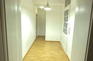 Wohnung mieten in Bechemer Straße 62, 40878 Ratingen, Großzügige 2-Zimmer Wohnung in Altbau in Ratingen mit 75 m²