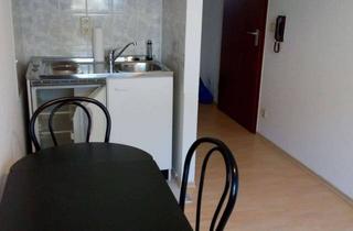 Wohnung mieten in 61348 Bad Homburg, Für Wochenendheimfahrer - Kleines möbliertes Apartment