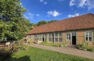 Haus kaufen in 19288 Ludwigslust, Idyllisch - am Schloss - Wohn- und Geschäftshaus mit Garten und vielseitigem Lebensraum