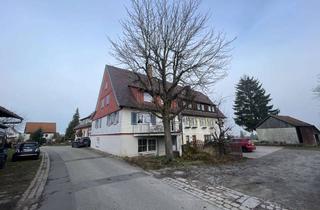 Haus kaufen in 75385 Bad Teinach-Zavelstein, Ankommen & Wohlfühlen: DHH mit Charme & Scheune in Sommenhardt