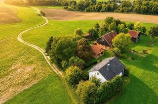 Haus kaufen in 93351 Painten, Einmalige Gelegenheit - Hofstelle in Alleinlage mit Wohnhaus und Nebengebäuden auf 5,4 ha