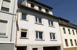 Haus kaufen in 65391 Lorch, Vermietetes 3-Familienhaus mit Garage in Lorch am Rhein zu verkaufen