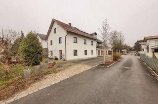 Haus kaufen in 94554 Moos, Großzügiges 3-Parteienhaus Nähe Osterhofen/Langenisarhofen