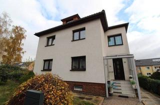 Einfamilienhaus kaufen in 09322 Penig, Einfamilienhaus mit Garten und Garage in schöner Lage
