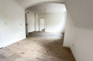 Wohnung kaufen in 44388 Lütgendortmund, 2 Zimmer Wohnung - Erstbezug nach Sanierung