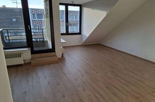 Wohnung kaufen in 41236 Rheydt, Provisionsfrei! Ansprechende 1-Zimmer Dachgeschosswohnung in Rheydt