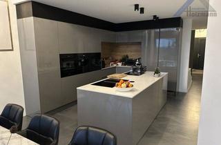 Villa kaufen in 32049 Herford, Moderne Stadtvilla mit Einliegerwohnung in Herford - Holzmann Immobilien